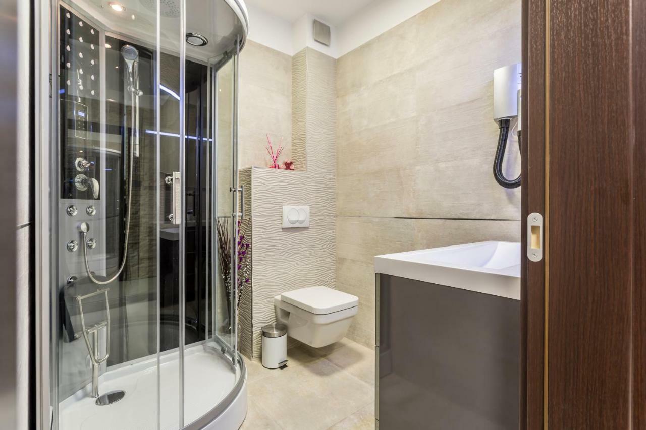 Sea Pearl Luxury Apartment Подстрана Екстериор снимка